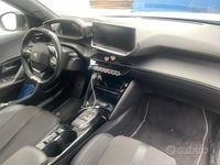 Usata Peugeot 2008 100 kW (136 CV) 2023 Bianco SUV