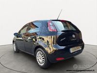 Usado Fiat Punto Street 75 CV (55 kW) 2014 Negro Utilitario