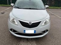 Usata Lancia Ypsilon 84 CV (61 kW) 2016 Grigio Utilitaria