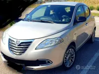 Usata Lancia Ypsilon Platinum 69 CV (50 kW) 2013 Grigio Utilitaria