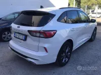 Usado Ford Kuga ST-Line X 120 CV (88 kW) 2020 Blanco SUV