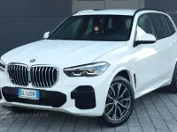 Usata BMW X5 Efficient Dynamics 231 CV (169 kW) 2022 Bianco metallizzato SUV