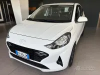 Usata Hyundai i10 67 CV (49 kW) 2023 Bianco Utilitaria