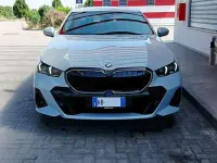 Usata BMW 520 M Sport 197 CV (144 kW) 2024 Grigio Berlina