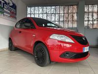 Usata Lancia Ypsilon 69 CV (50 kW) 2018 Rosso Utilitaria