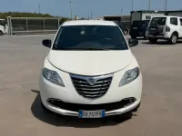 Usata Lancia Ypsilon Gold 95 CV (69 kW) 2014 Bianco Utilitaria