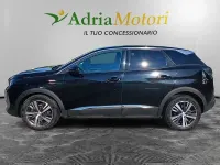 Usata Peugeot 3008 Allure 131 CV (96 kW) 2022 Grigio scuro SUV