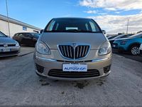 Usata Lancia Musa 95 CV (69 kW) 2011 Beige Monovolume