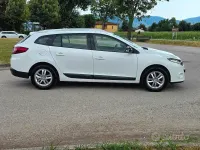 Usata Renault Mégane GrandTour 90 CV (66 kW) 2011 Bianco Station wagon