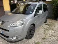 Usata Peugeot Partner 90 CV (66 kW) 2010 Grigio Monovolume