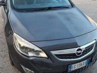 Usata Opel Astra 110 CV (80 kW) 2011 Grigio Berlina