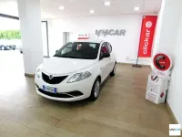 Usata Lancia Ypsilon Silver 69 CV (50 kW) 2017 Bianco Utilitaria
