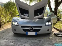 Usata Opel Speedster 147 CV (108 kW) 2012 Grigio Cabrio