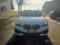 Usata BMW 118 Luxury Line 140 CV (102 kW) 2020 Bianco Utilitaria