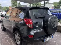 Usata Toyota RAV4 Luxury 136 CV (100 kW) 2008 Grigio SUV