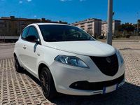 Usata Lancia Ypsilon 69 CV (50 kW) 2014 Bianco Utilitaria