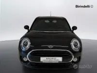 Usata Mini One Clubman Hype 116 CV (85 kW) 2018 Midnight black metallizzato Station wagon