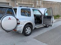 Usata Mitsubishi Pajero 160 CV (117 kW) 2003 Grigio SUV