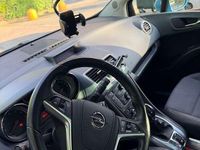 Usata Opel Meriva Cosmo 90 CV (66 kW) 2011 Verde Monovolume