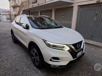 Usata Nissan Qashqai N-Connecta 131 CV (96 kW) 2018 Bianco SUV