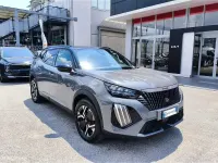 Usata Peugeot e-2008 GT 61 kW (84 CV) 2023 Grigio SUV