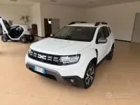 Usata Dacia Duster Prestige 101 CV (74 kW) 2023 Bianco SUV