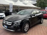 Usata Mercedes GLA180 109 CV (80 kW) 2017 Nero SUV