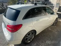 Usata Mercedes B180 109 CV (80 kW) 2013 Bianco Utilitaria