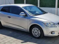 Begagnad Kia Ceed Active 105 HK (77 kW) 2009 Halvkombi