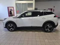 Usata Peugeot 2008 Allure 130 CV (95 kW) 2024 Bianco SUV