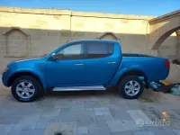 Usata Mitsubishi L 167 CV (122 kW) 2007 Blu SUV