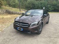 Usata Mercedes GLA200 136 CV (100 kW) 2016 Marrone SUV