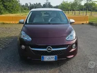 Usata Opel Adam 69 CV (50 kW) 2013 Rosso Utilitaria