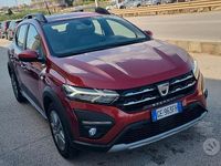 Usata Dacia Sandero Comfort 101 CV (74 kW) 2021 Rosso Berlina