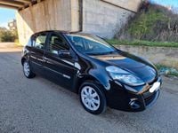 Usata Renault Clio II Dynamique 75 CV (55 kW) 2010 Nero Berlina