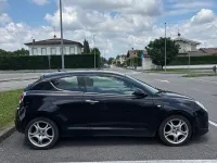 Usata Alfa Romeo MiTo Distinctive 95 CV (69 kW) 2010 Nero Utilitaria