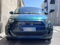 Używany Fiat 500e 42 kW (58 KM) 2023 Zielony Sedan/Limuzyna