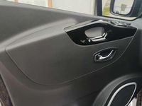 Usata Opel Vivaro S 125 CV (91 kW) 2016 Nero Monovolume