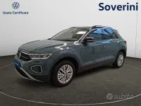 Usata VW T-Roc Life 110 CV (80 kW) 2022 Blu SUV