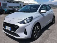 Usata Hyundai i10 63 CV (46 kW) 2024 Argento Utilitaria