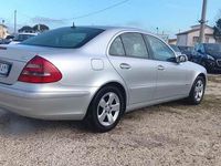 Usata Mercedes E270 Avantgarde 177 CV (130 kW) 2003 Grigio Utilitaria