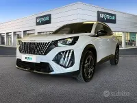 Usata Peugeot 2008 Allure 102 CV (75 kW) 2024 Bianco SUV