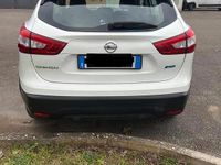 Usata Nissan Qashqai Acenta 115 CV (84 kW) 2015 Bianco SUV
