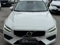 Usata Volvo V60 Business Edition 150 CV (110 kW) 2020 Bianco Station wagon