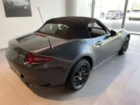 Nuova Mazda MX5 Homura-Line 132 CV (97 kW) 2026 Machine grey Cabrio