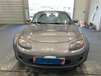 Usata Mazda MX5 126 CV (92 kW) 2006 Grigio scuro Cabrio