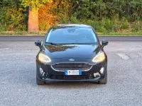 Usata Ford Fiesta Vignale 100 CV (73 kW) 2017 Nero Utilitaria
