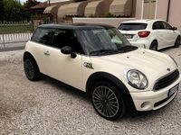 Usata Mini Cooper Coupé 88 CV (64 kW) 2010 Bianco Coupé