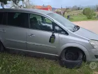 Usata Opel Zafira 101 CV (74 kW) 2010 Monovolume