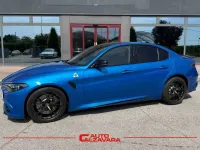 Nuova Alfa Romeo Giulia Quadrifoglio 519 CV (381 kW) 2025 Blu misano Berlina